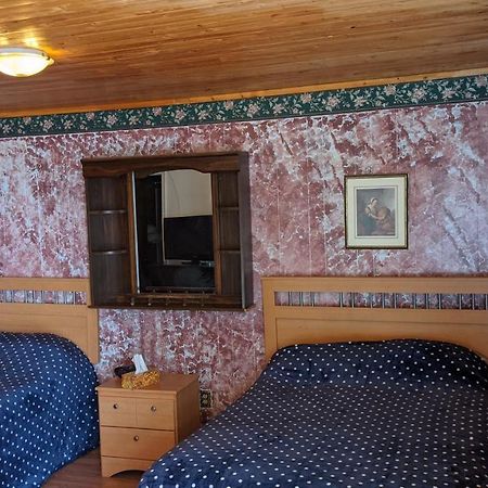 Balgonie Motel Motor Inn Pilot Butte Luaran gambar