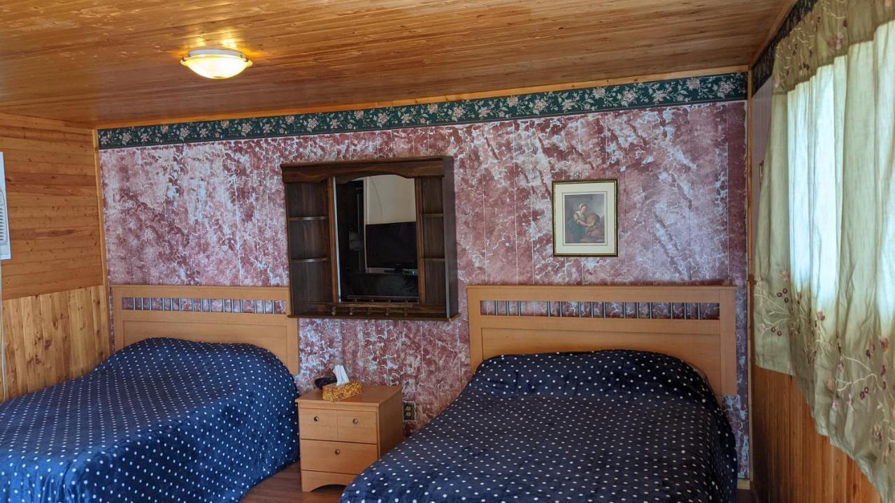 Balgonie Motel Motor Inn Pilot Butte Luaran gambar