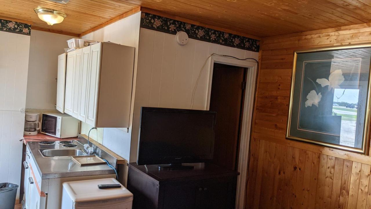 Balgonie Motel Motor Inn Pilot Butte Luaran gambar